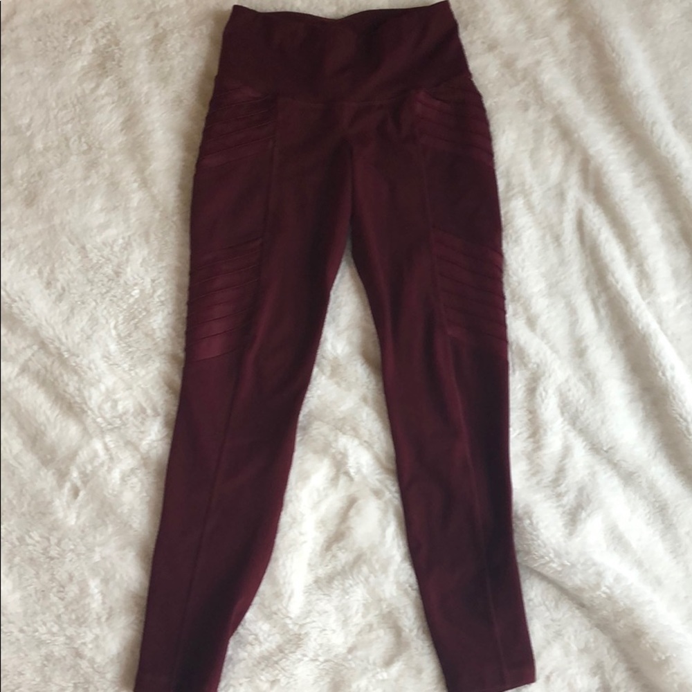 Burgundy‎ Old Navy Leggings